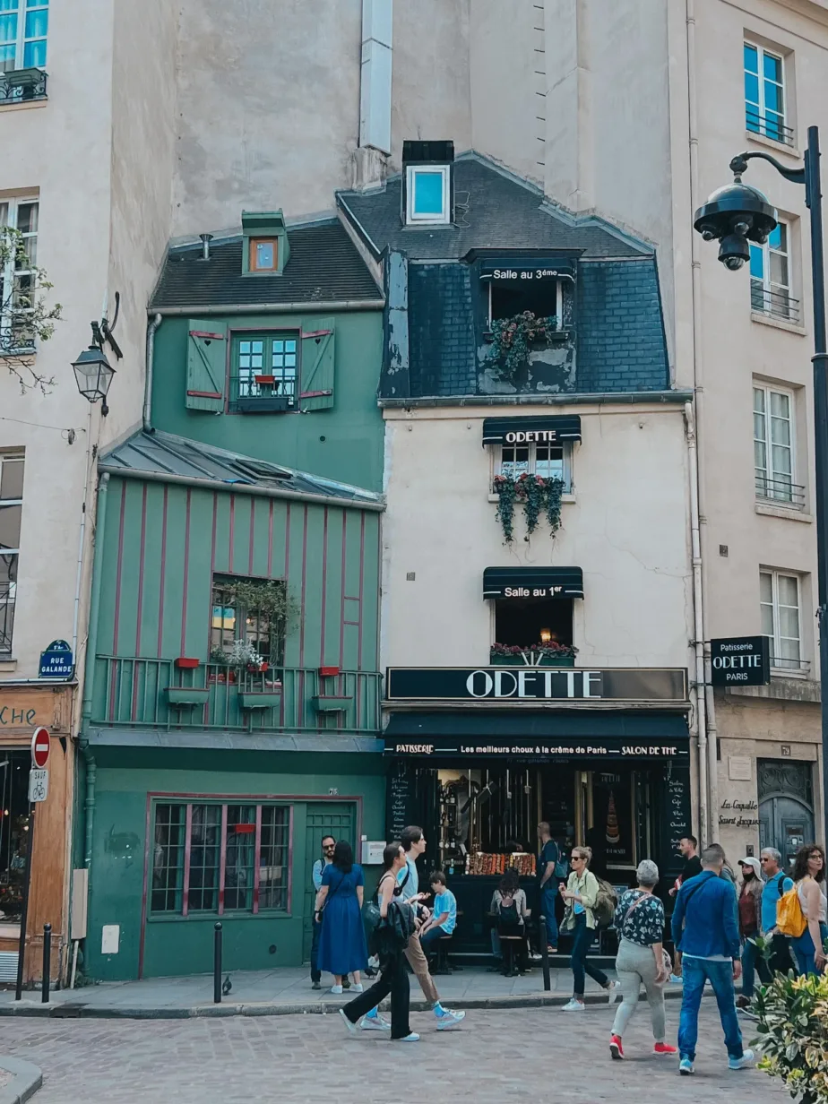 Exterior of Odette cafe in Paris.