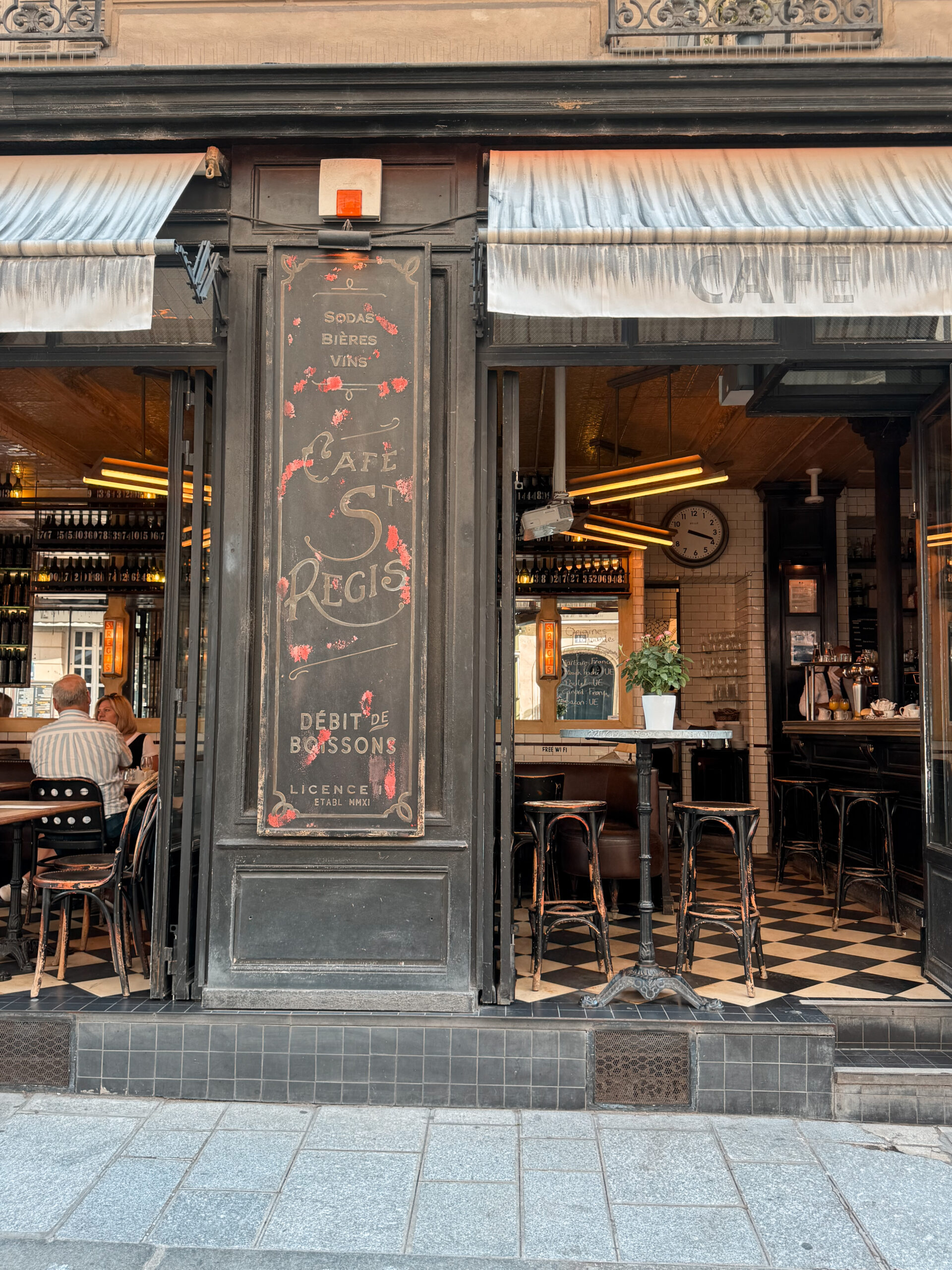 Interior of Le Saint-Regis cafe in Paris.