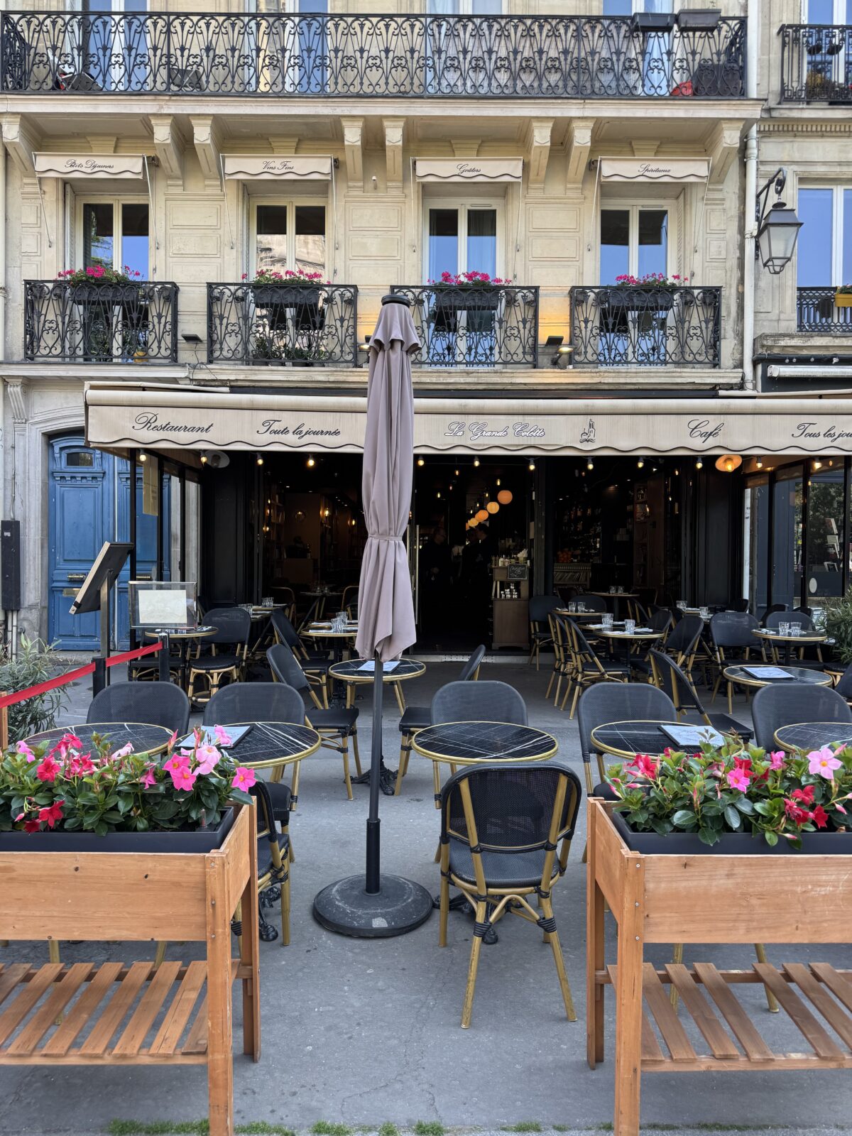 What to Pack and Wear for Paris in April | La Vie On Grand